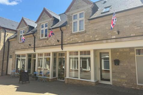 12 Whittons Lane - Front.jpg