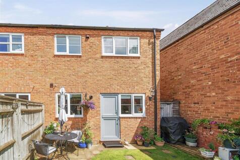 50 High Street, Whittlebury