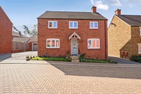 5 Plantation Lane, Towcester