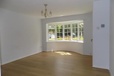 2 Hazley Walk - Lounge.JPG
