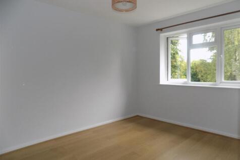 2 Hazley Walk -  Bed 1.JPG