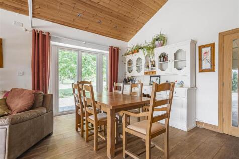 Bramley Barn, Cuttle Mill Lane, Paulerspury (17).J