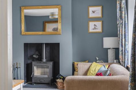 1 Kings Lane, Pury End