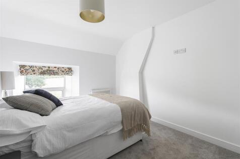 1 Kings Lane, Pury End