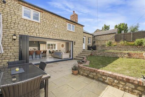 1 Kings Lane, Pury End