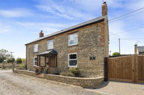 1 Kings Lane, Pury End