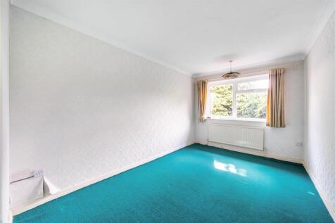 12 The Beeches, Pattishall (12).jpg