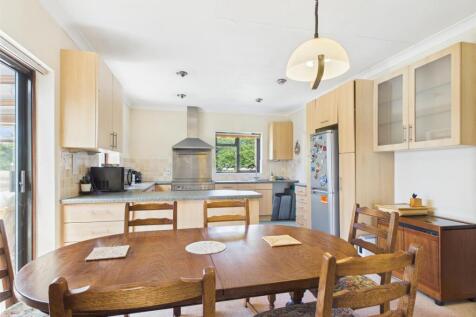 KitchenDiner - Bungalow.jpg
