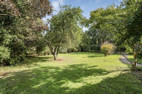 Lower End Farmhouse, 10 High Street South, Tiffiel