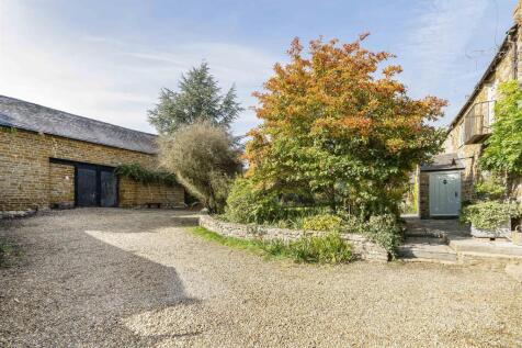 Lower End Farmhouse, 10 High Street South, Tiffiel