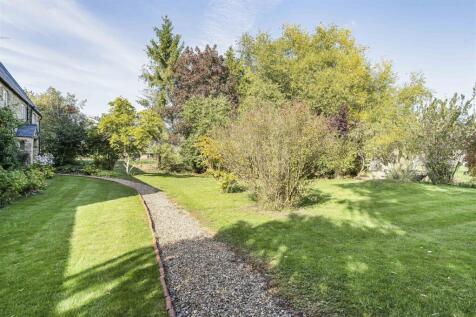 Lower End Farmhouse, 10 High Street South, Tiffiel