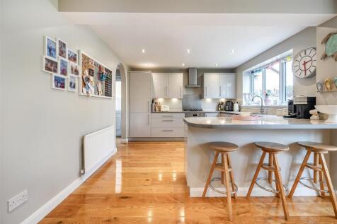 4 Acorn Way, Silverstone