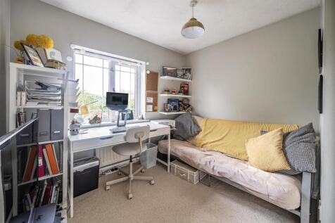 4 Acorn Way, Silverstoneg