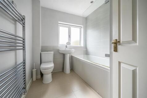 4 Acorn Way, Silverstone