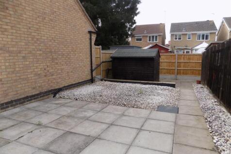 91 Alchester Court - Garden.JPG