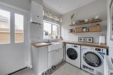 22 Stratford Road, Roade