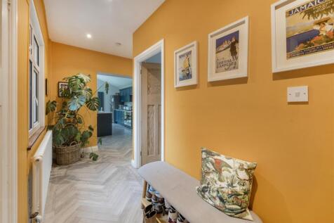 22 Stratford Road, Roade