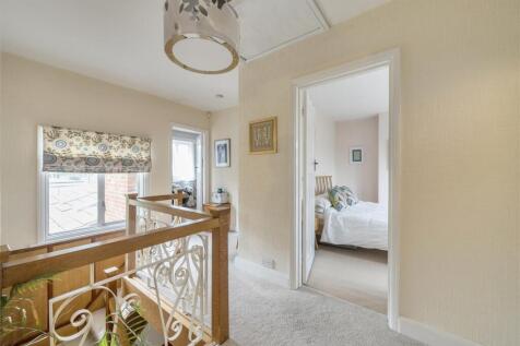 22 Stratford Road, Roade