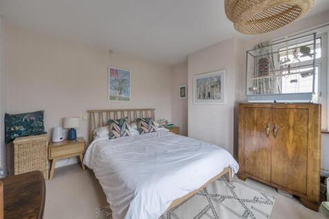 22 Stratford Road, Roade