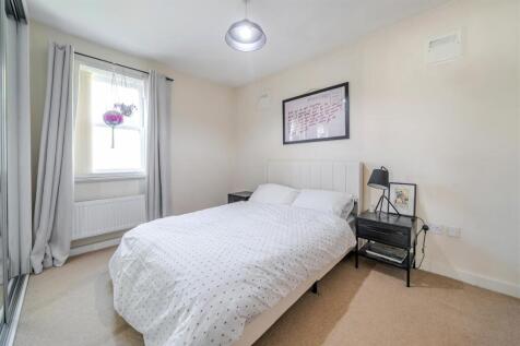 15 Reffield Close, Towcester (12).jpg