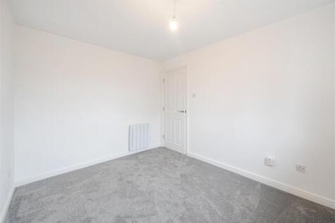 Flat 3, Islington Court, Towcester (10).jpg