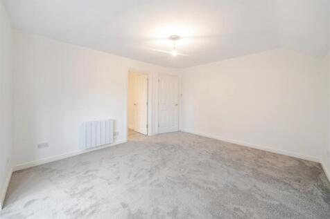 Flat 3, Islington Court, Towcester (17).jpg