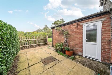 67 Main Road, Shutlanger