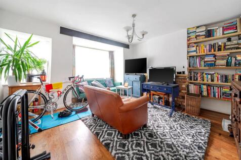 The Robin Hood House, Greens Norton (20).jpg