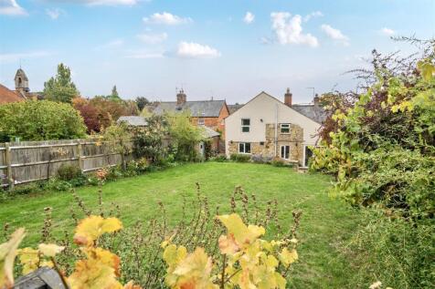 The Robin Hood House, Greens Norton (8).JPG