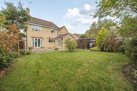 15, Herbert Gardens, Towcester (19).jpg