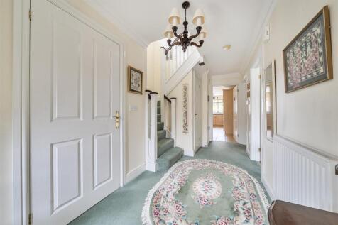 15, Herbert Gardens, Towcester (8).jpg