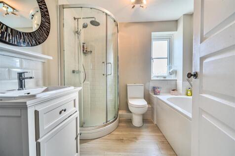 60a Careys Road, Pury End (32).jpg