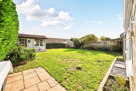 60a Careys Road, Pury End (10).jpg