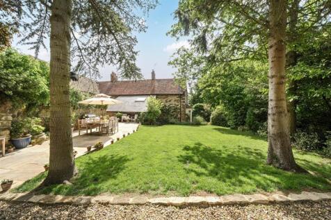 Cliff Hill Farm, 4 Northampton Road, Blisworth (18