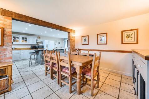 The Granary, Wood Burcote (30).jpg