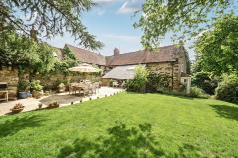 Cliff Hill Farm, 4 Northampton Road, Blisworth (17