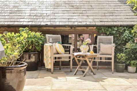 Cliff Hill Farm, 4 Northampton Road, Blisworth (14