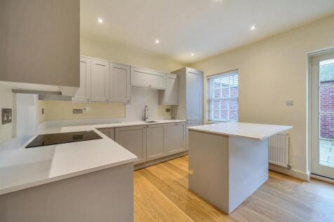 Archway House, 31 Moat Lane, Towcester (20).jpg