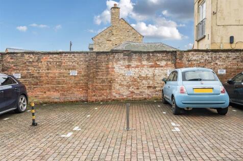 Archway House, 31 Moat Lane, Towcester (17).jpg