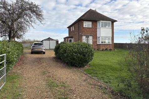 New Copse - Front &amp; Drive