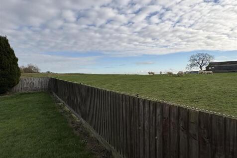 New Copse - Garden View
