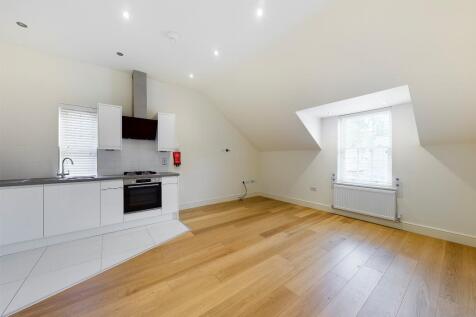 Open Plan Lounge/Kitchen