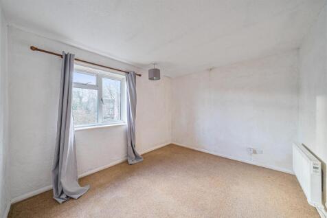 4 Baden Powell Cresent, Towcester (13).jpg