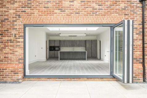 15 Furl Close, Maids Moreton