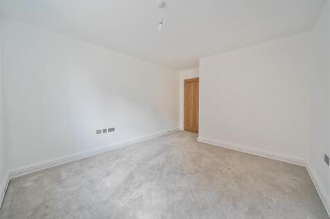15 Furl Close, Maids Moreton