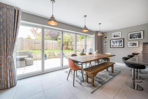 15a Brackley Road, Silverstone