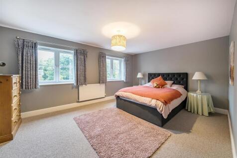 15a Brackley Road, Silverstone