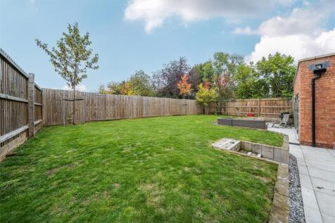 15a Brackley Road, Silverstone