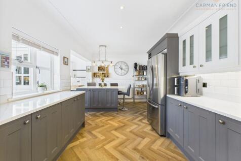 Breakfast Kitchen