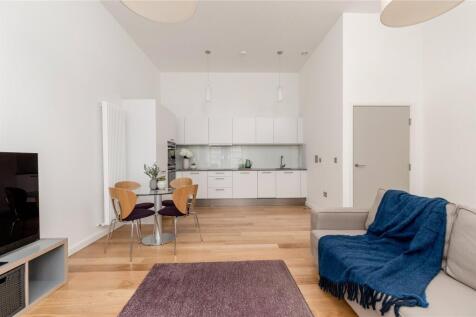 Sitting Room/Kitchen